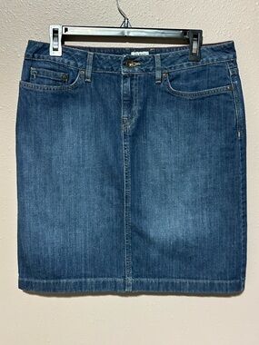 L.L. Bean Favorite Fit Classic Denim Pencil Skirt Blue 8 REG